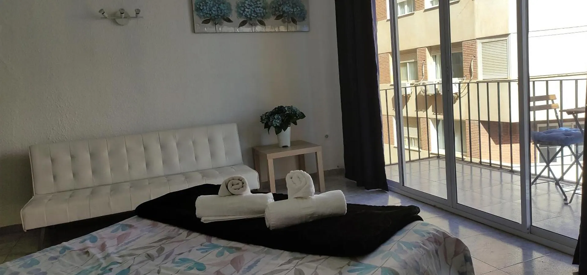 מאלגה Malaguetor Home Colon
